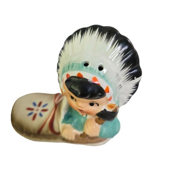 Vintage Made In Japan Native American Salt And Pepper Shaker - Picture 4 of 7